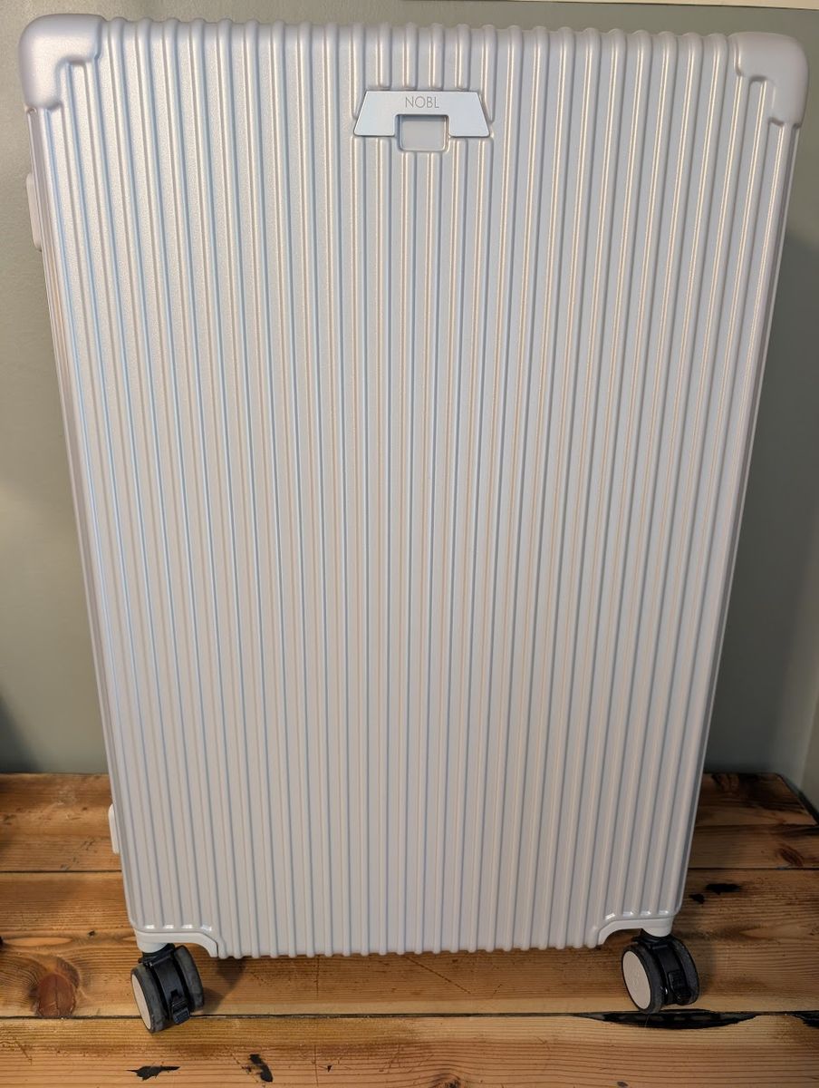 NOBL Check-In Luggage All-In-One 28"