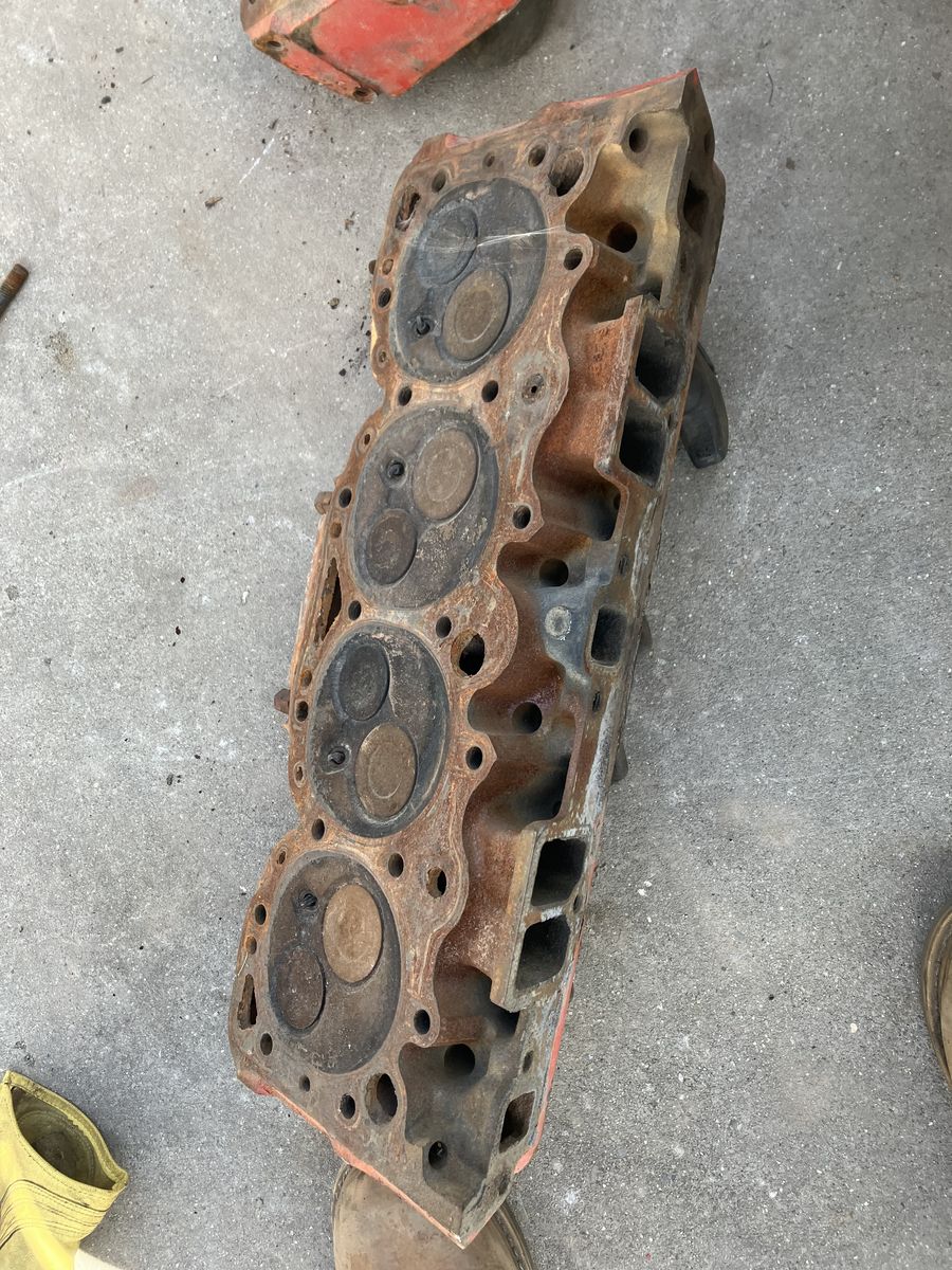 348, Chevrolet cylinder heads