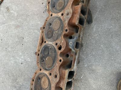 348, Chevrolet cylinder heads