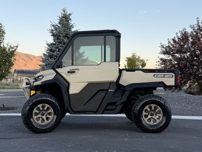 2024 Can-Am Defender HD10