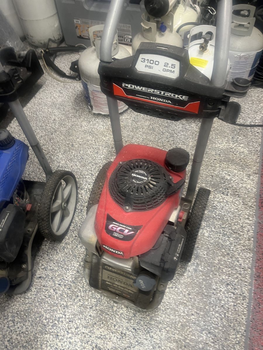 Powerstroke Honda GCV190 3100 PSI 2.5 GPM Gas Pressure Washer
