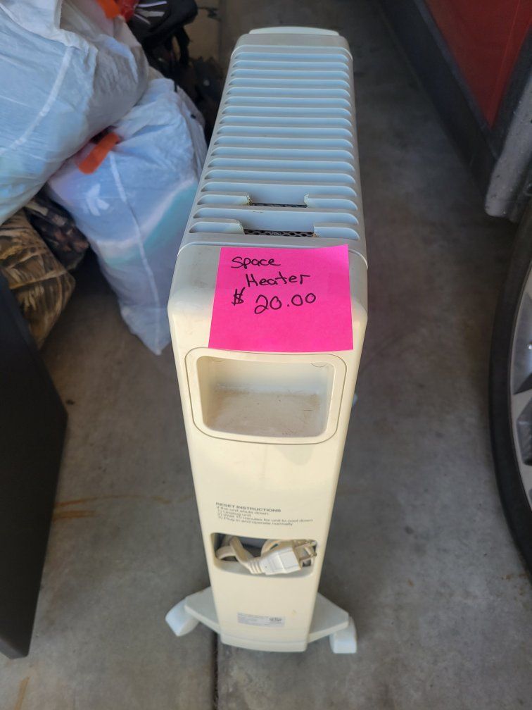 Space Heater - White/Off-White Portable Electric Tower Heater with Wheels - Works Great