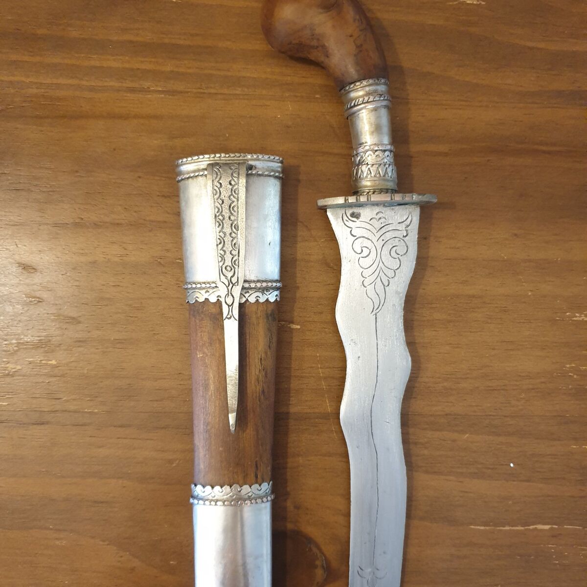Antique Phillipines Silver Mounted Islamic Dagger