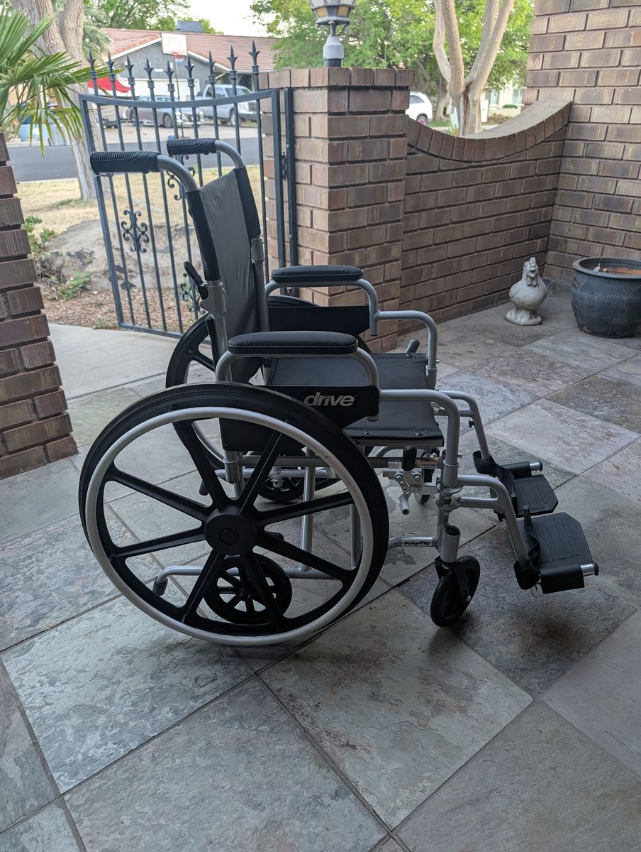Drive Lightweight wheelchair- NEW