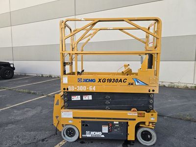 19’ Electric Scissor Lift – Only 10 Hours XCMG Electric Scissor Lift