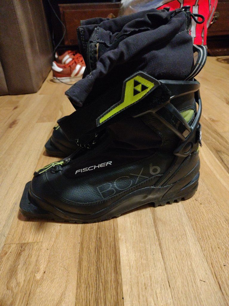 Fischer BCX 6 Backcountry Cross-Country Ski Boots 9.5m 43eu- Black/Yellow (Used)