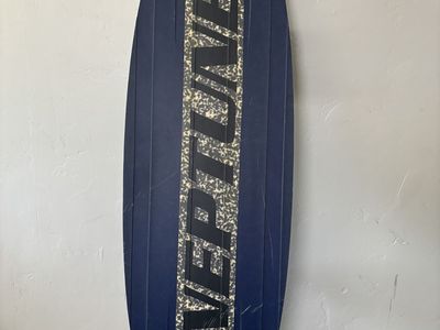 Neptune GTS wakeboard