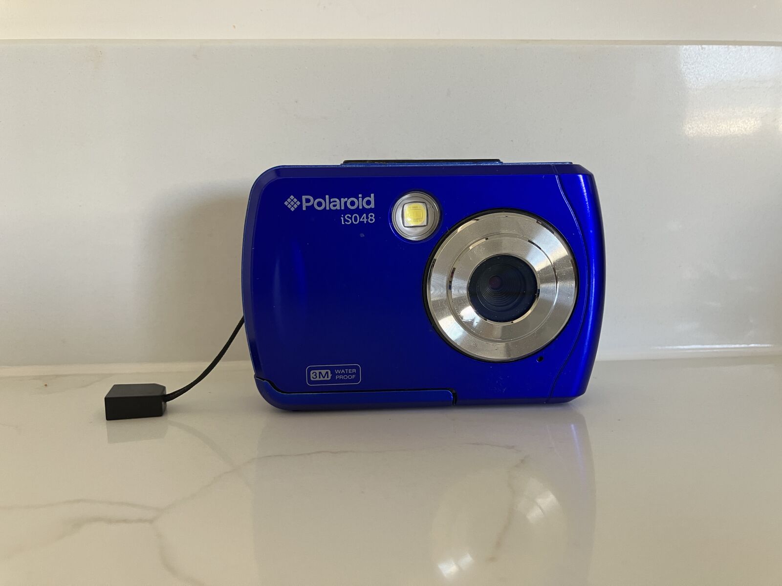 Polaroid IS048 Digital Camera - Small Lightweight Waterproof Instant Sharing 16 MP Digital Portable