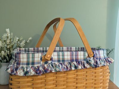 Longaberger Large Basket with Fabric Liner