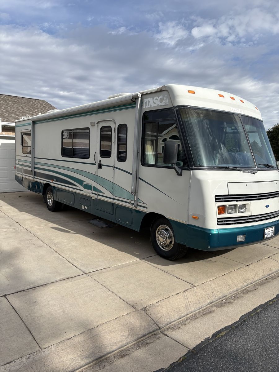 1994 Itasca  motorhome 32 ft