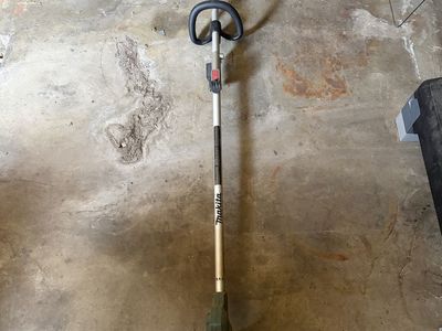 Makita Weed Whacker