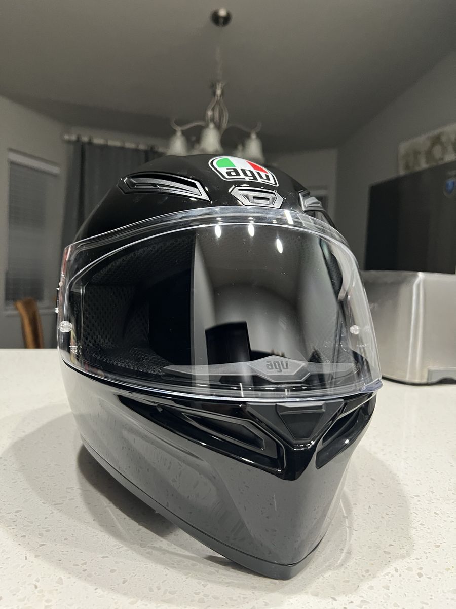 AGV K1S Glossy M - Full Face, Excellent Condition