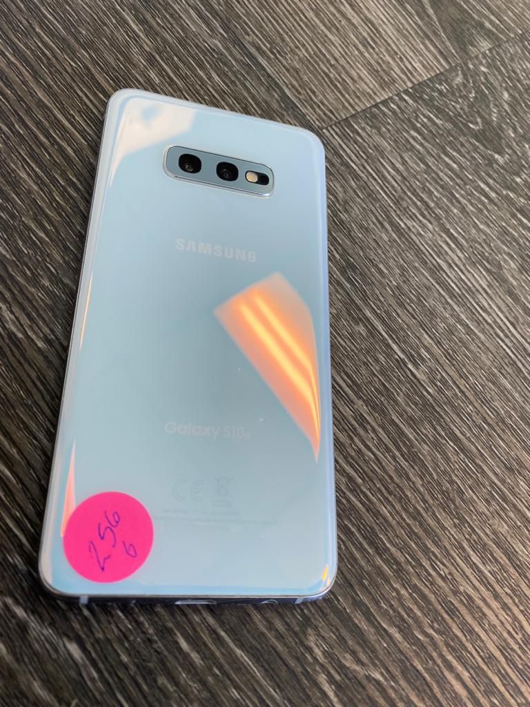 Samsung Galaxy S10E 128gb - Unlocked