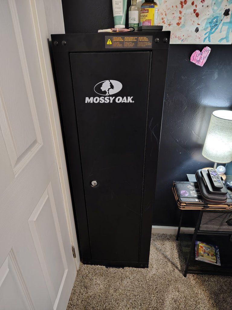 Mossy Oak Gun Safe/Cabinet - Secure Firearm Storage with Shelf & Foam Racks