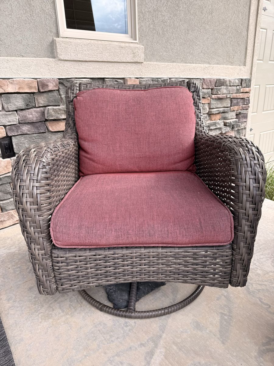 Patio Swivel Chairs