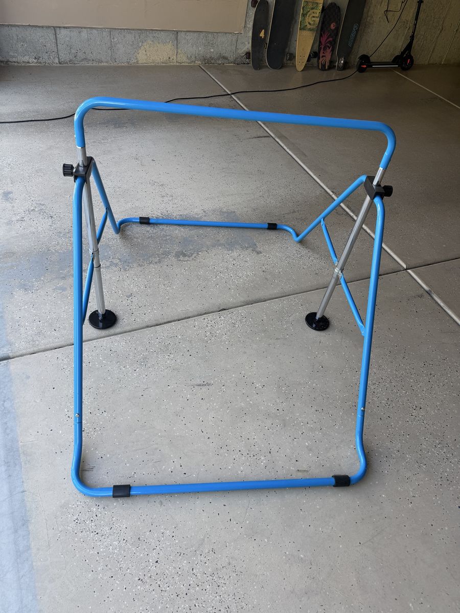 Kids gymnastics bar 