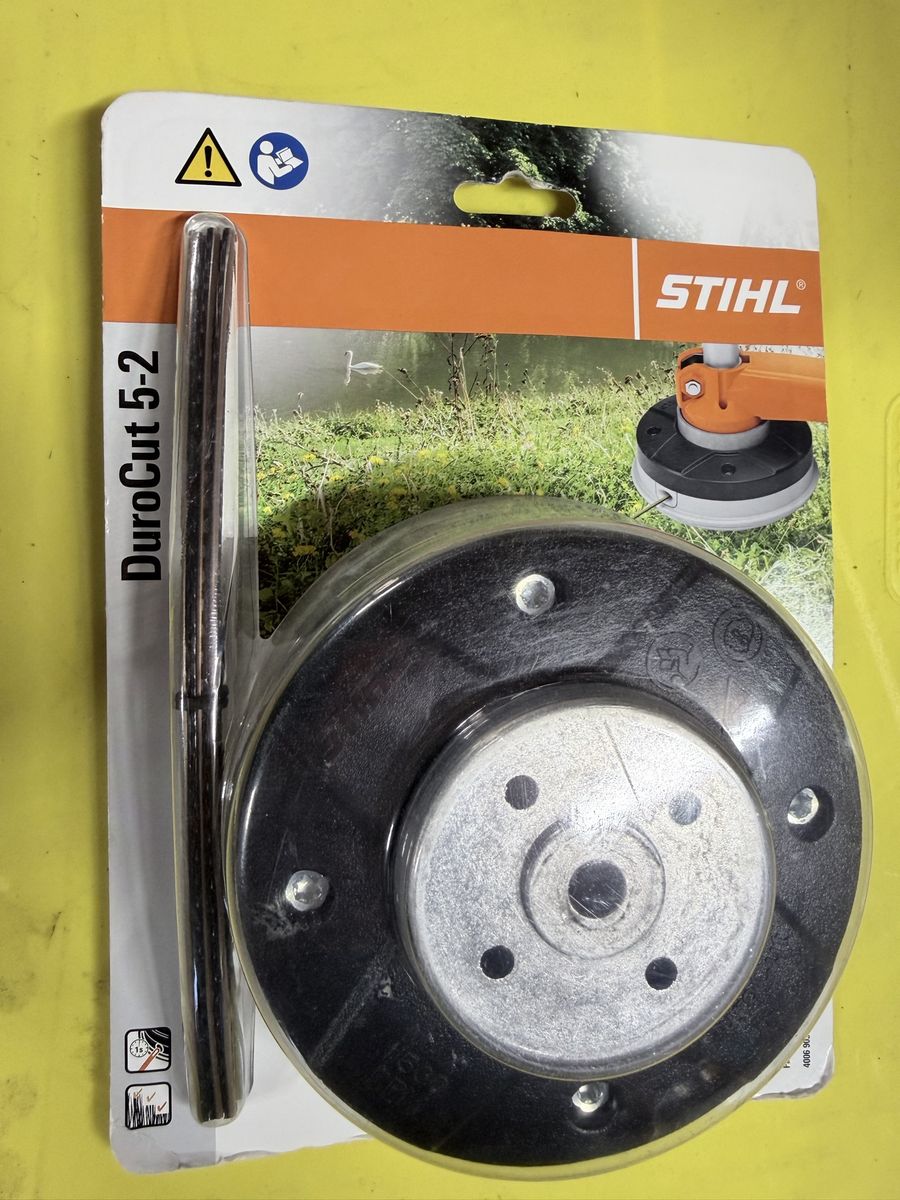 STIHL DuroCut 5-2 Trimmer Head with Blades - New in Packaging - Fits FS38, FS40, FS45, FS46, FS50, FSB-KM, FSE60, FSE71,
