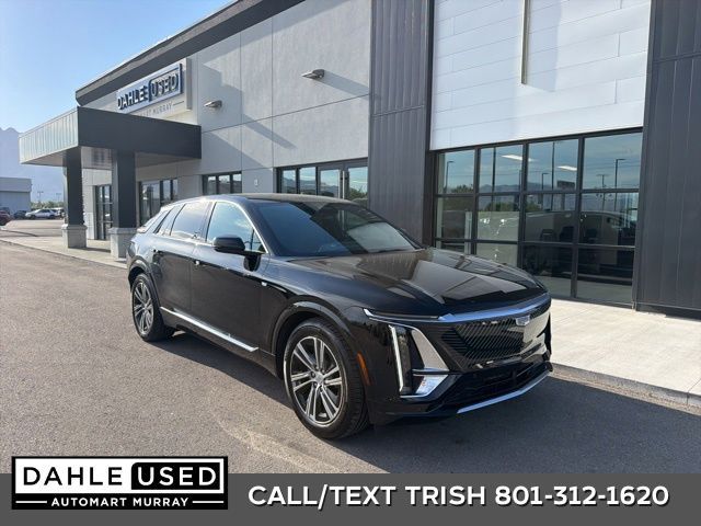 2024 Cadillac LYRIQ Luxury 1
