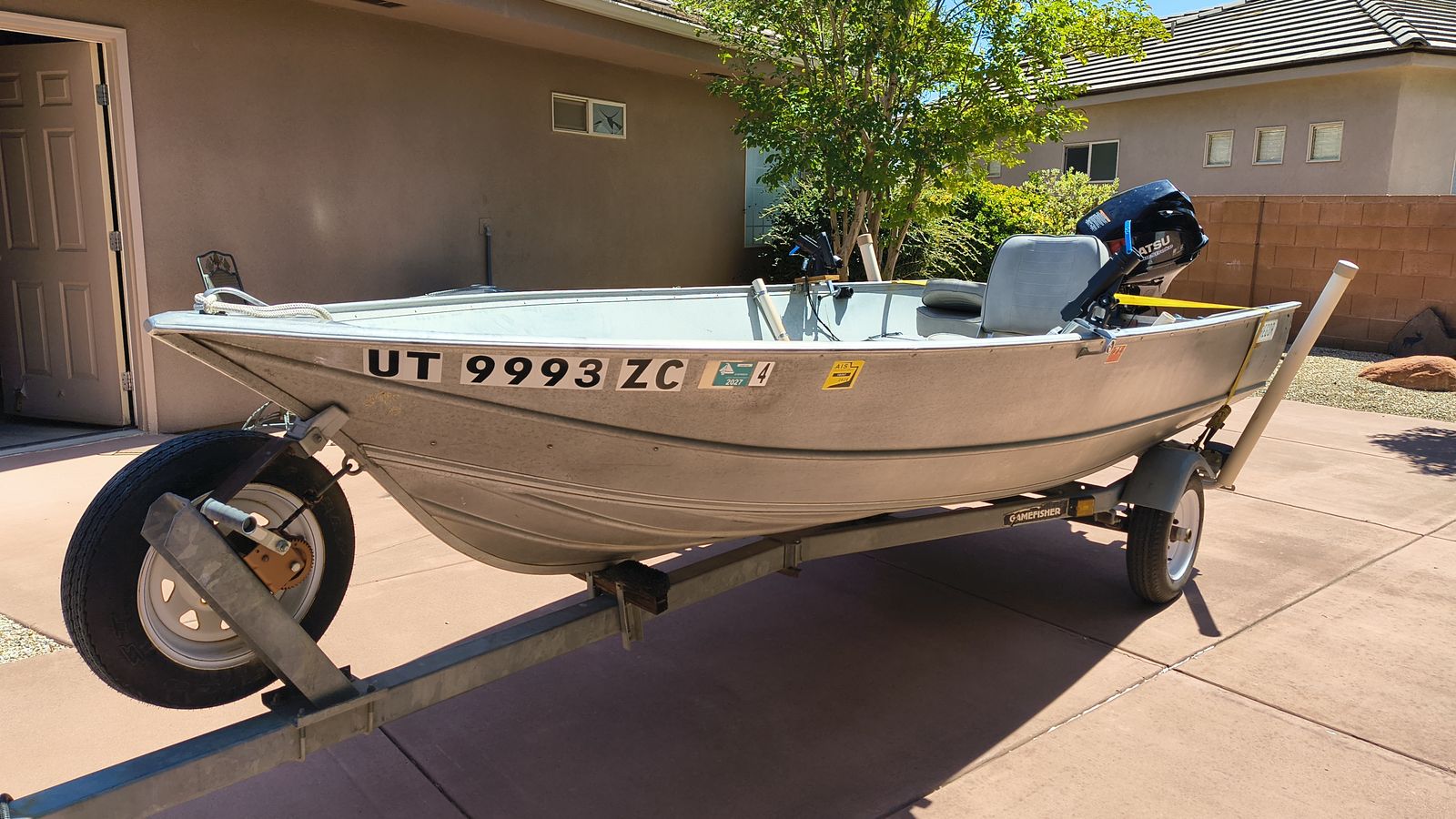 Fishing Boat with Tohatsu 20hp Electric Start 4-Stroke Outboard and Trailer