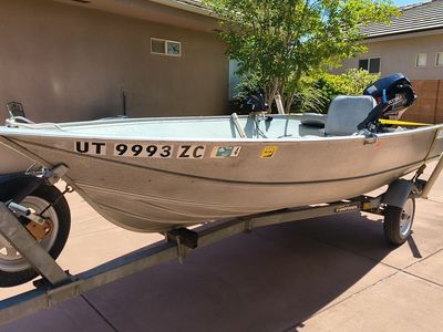Fishing Boat with Tohatsu 20hp Electric Start 4-Stroke Outboard and Trailer