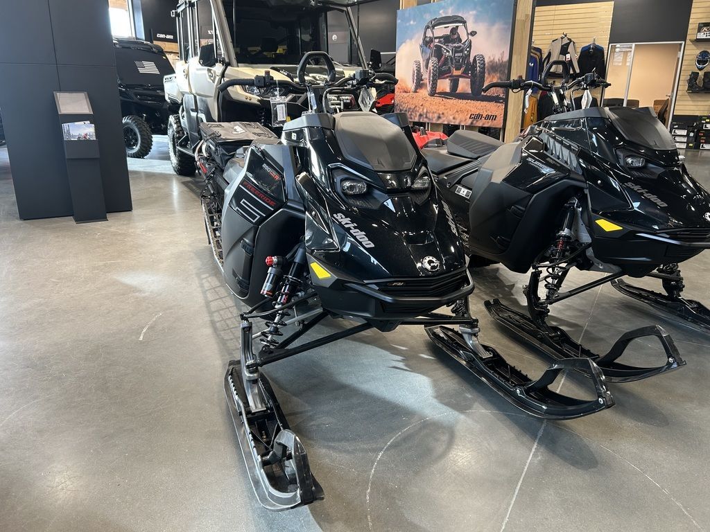 2025 Ski-Doo Freeride™ 850 E-TEC Turbo R 146 SS H_Alt Powder 2.5_4.5 in