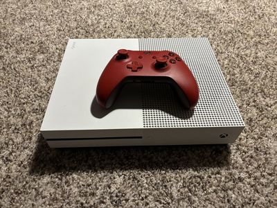 PRISTINE xbox one