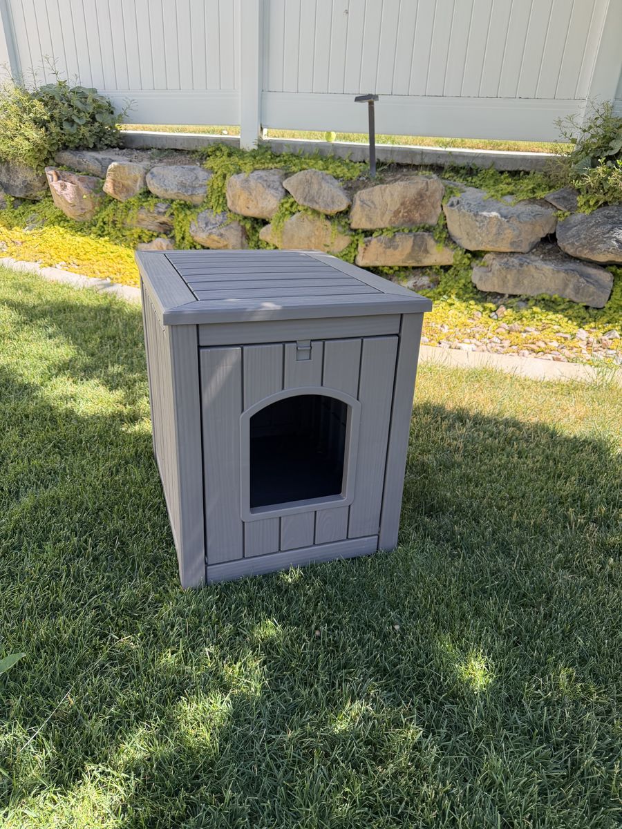 Cat house
