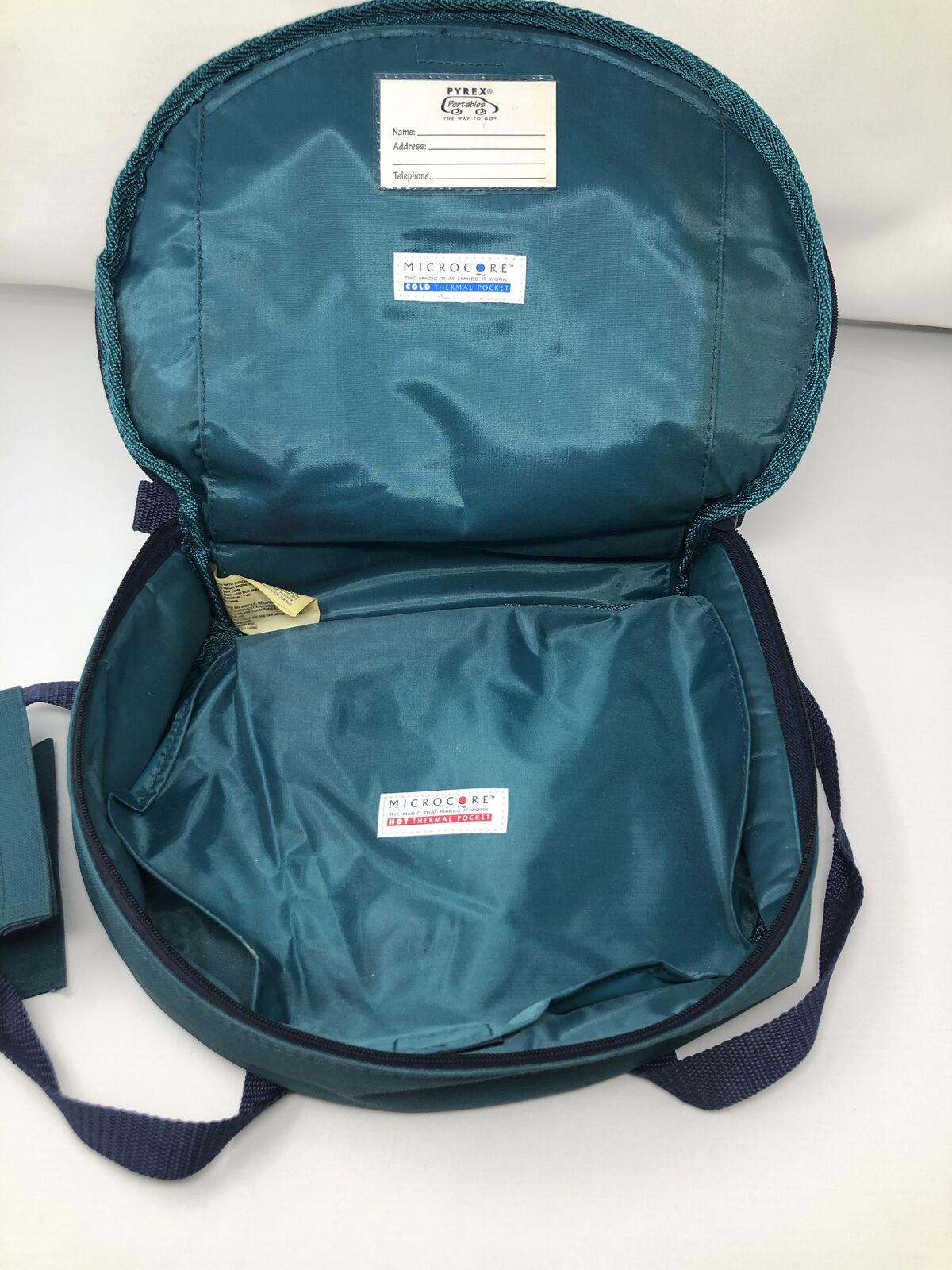 Pyrex Portables Hot/Cold Dish Carrier