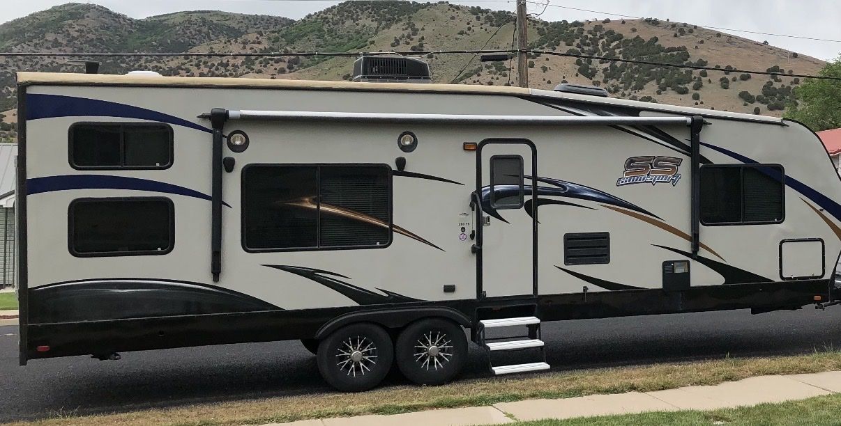 2012 Sandsport 280FS Toy Hauler Travel Trailer - 32ft