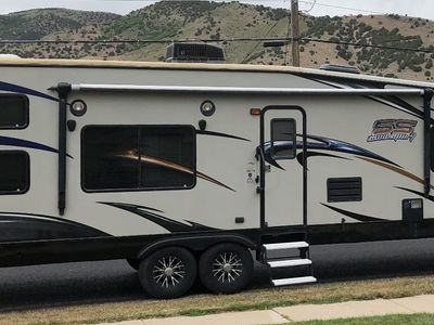 2012 Sandsport 280FS Toy Hauler Travel Trailer - 32ft