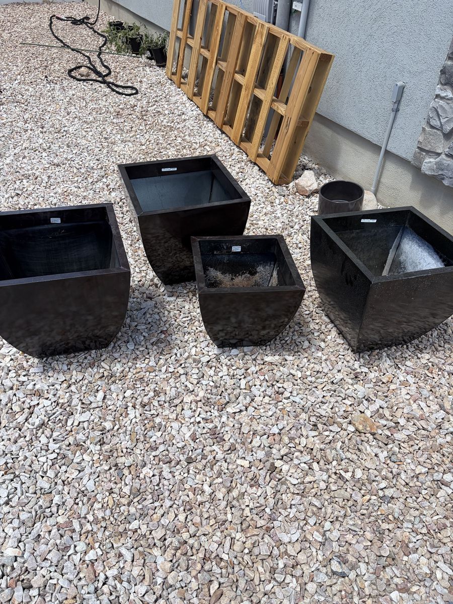 Metal pots