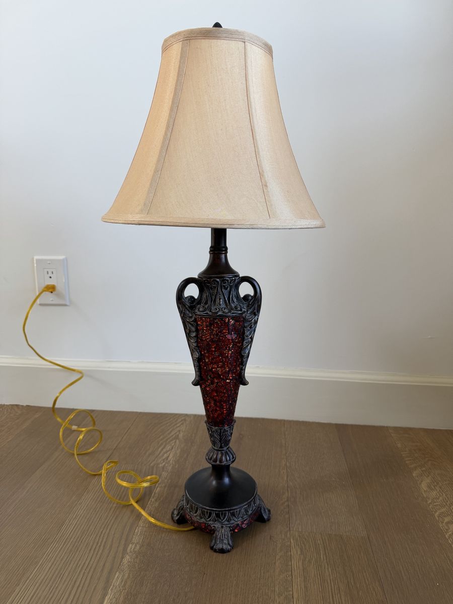 Ornate Red Mosaic Table Lamp with Shade – Works Great!