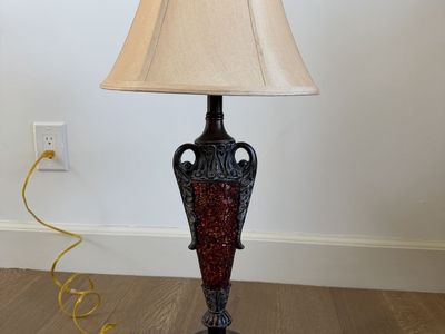 Ornate Red Mosaic Table Lamp with Shade – Works Great!