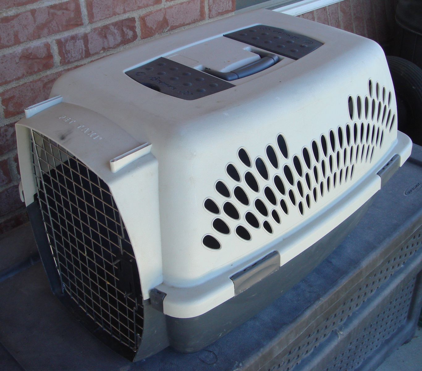 Dog Crate or Kennel for sale. EXPENSIVE! 23 inches Long by 17 inches wide by 18 High.