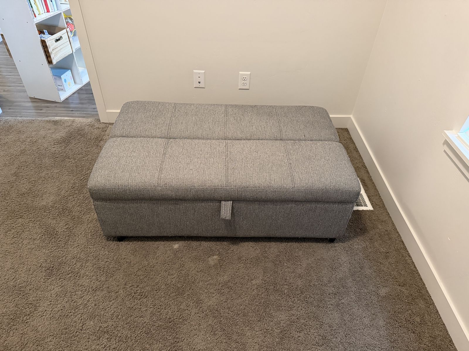 Ottoman/ Twin Hide A Bed