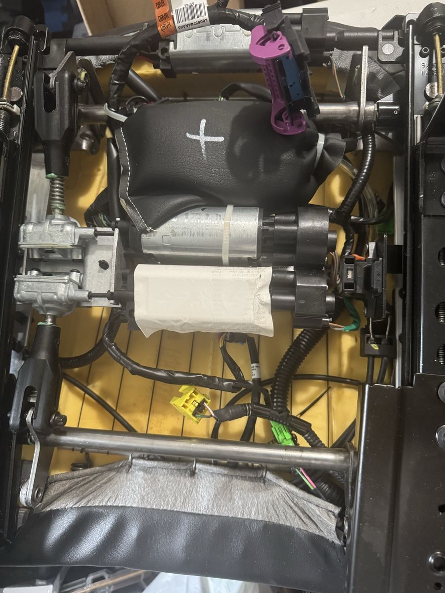 Main image 6
