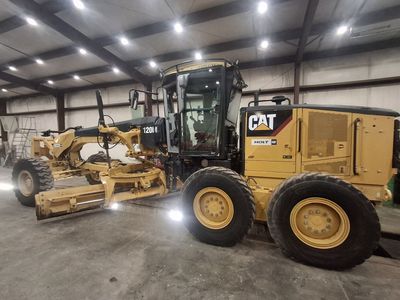 Cat M120 Grader