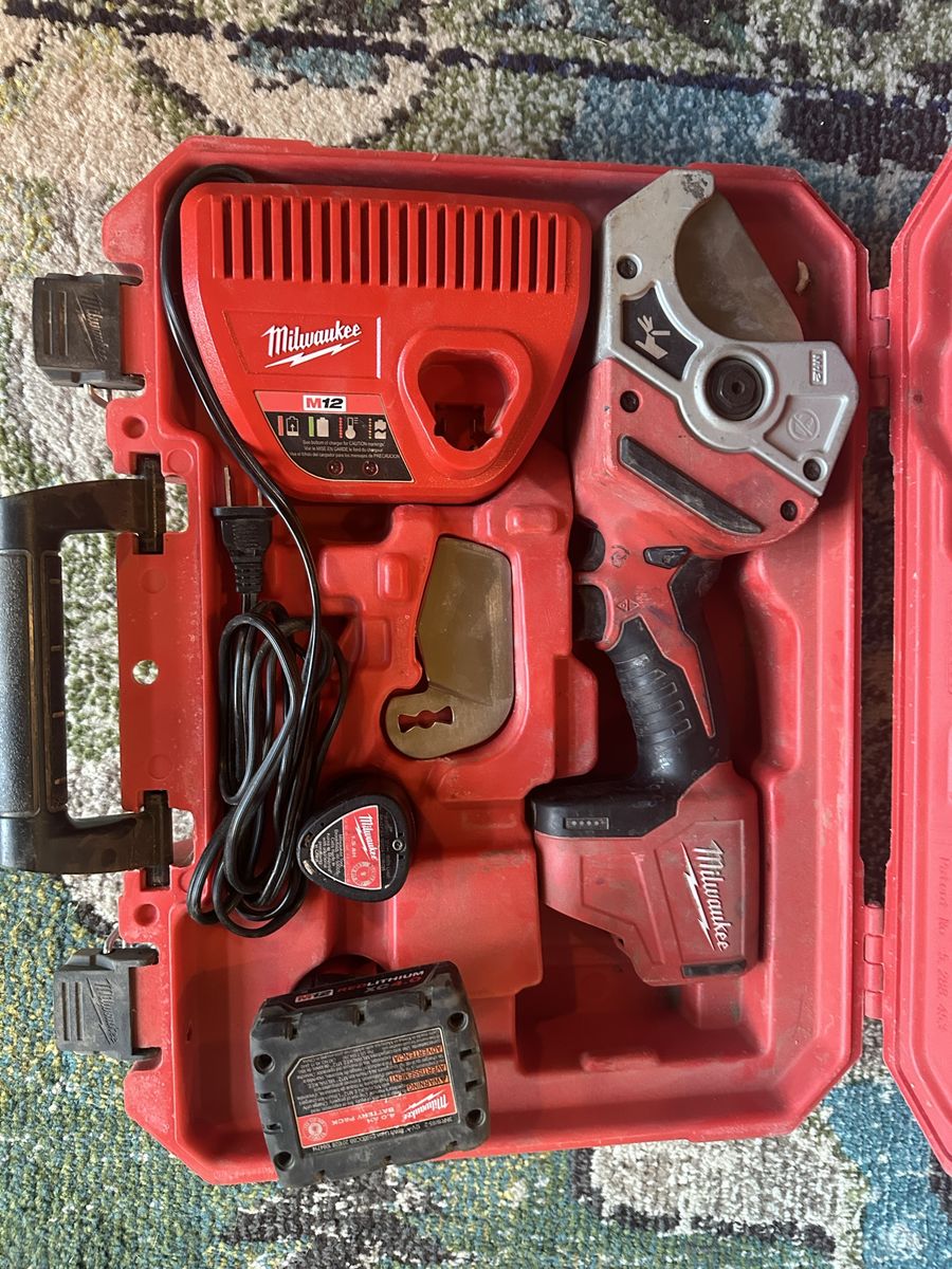 Milwaukee M12 PVC shear kit