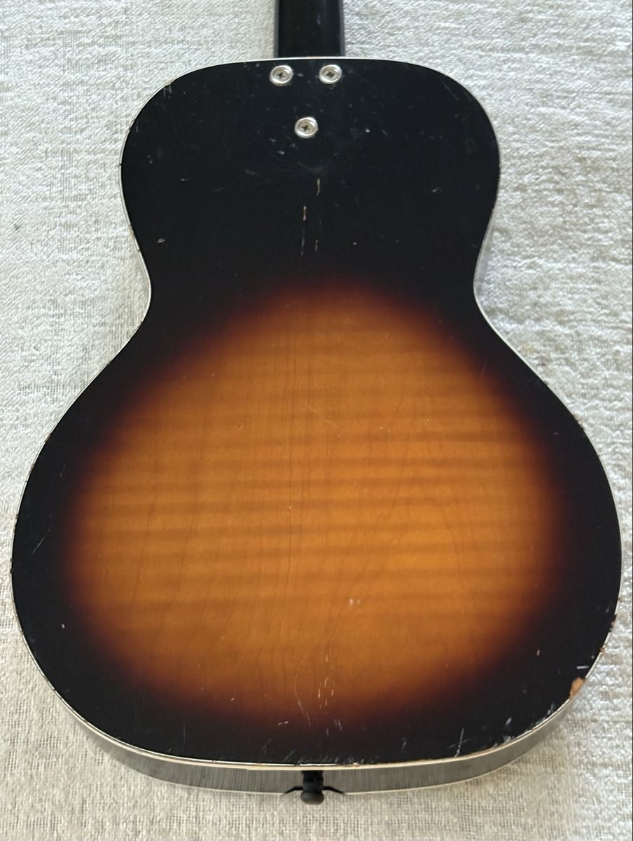 Main image 10