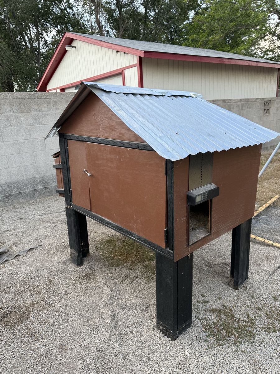 Chicken coop