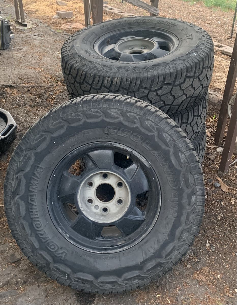 Yokohama Geolander X-AT 265/75-16 & 6x139.7 Wheels