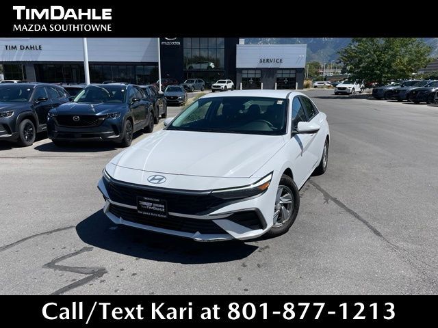 2024 Hyundai Elantra SE