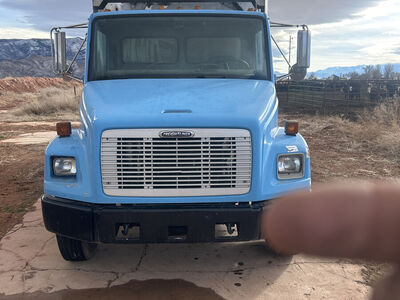 1998 FREIGHTLINER FL70
