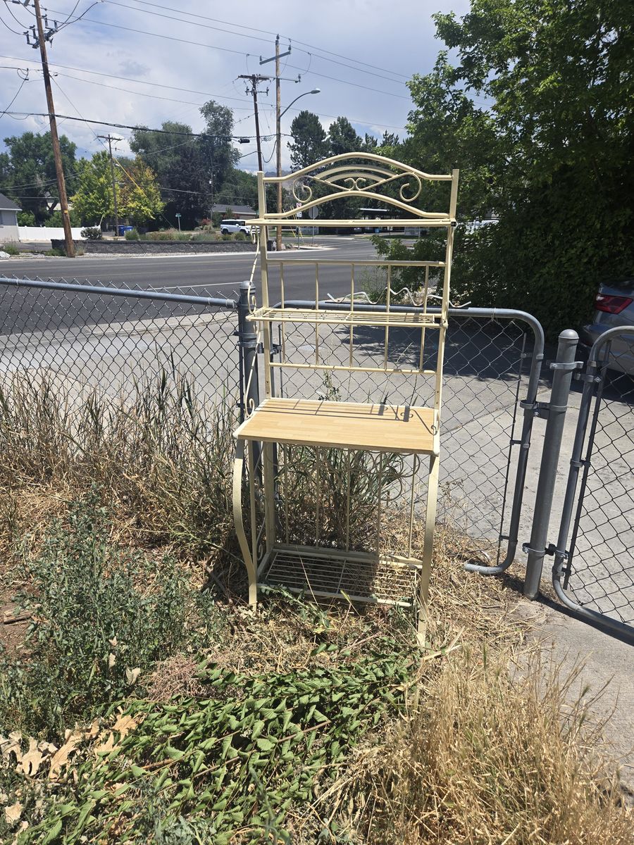 Free bakers rack