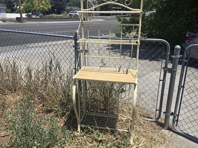 Free bakers rack