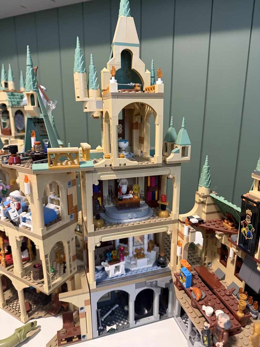 Main image 8