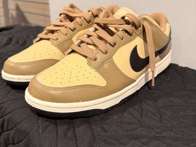 NIKE DUNKS