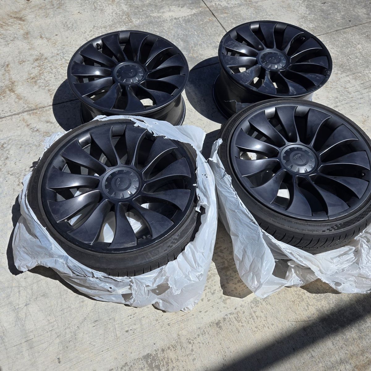 21 inch uberturbine wheels for tesla
