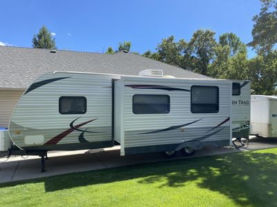 2013 Dutchmen Aspen Trails Travel Trailer