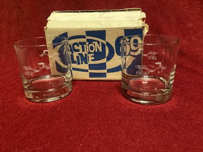 Vintage Rare Action Line 1969 Plymouth Roadrunner Promotional Whiskey Glasses Like New In Box WB Looney Tunes